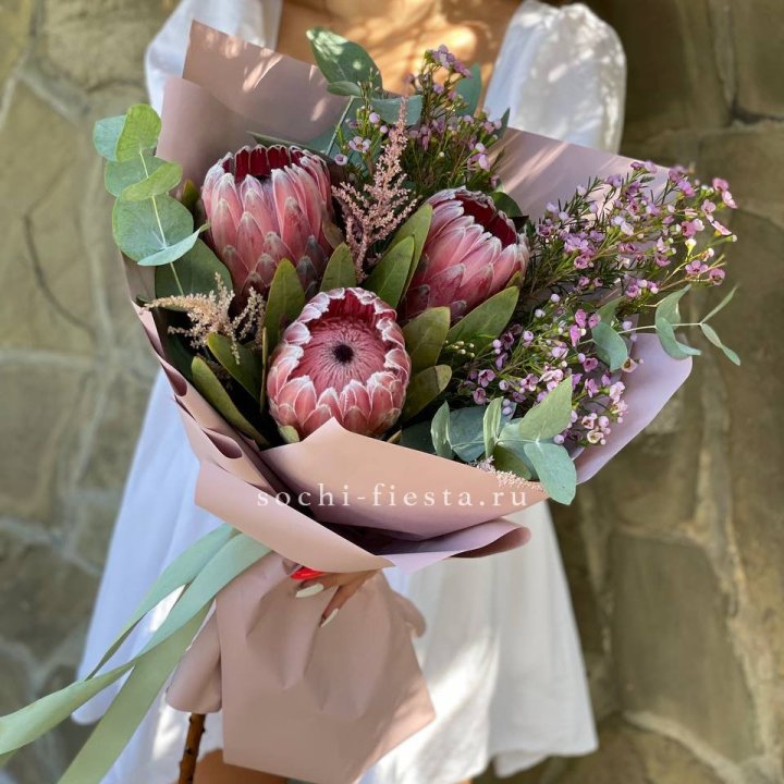 Букет из протеи "Клеопатра"  в Астрахани