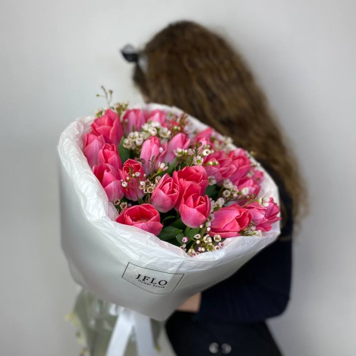 Дуо тюльпаны с хамелациумом в Астрахани