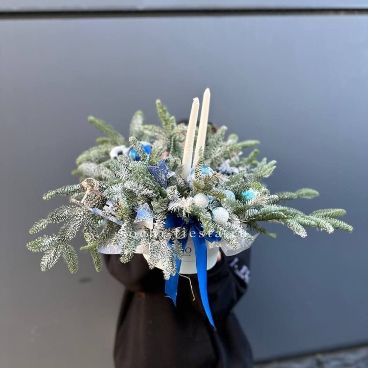 Новогодняя композиция в коробке  в Астрахани