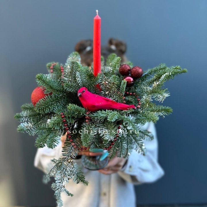 Новогодняя композиция в бокале в Астрахани