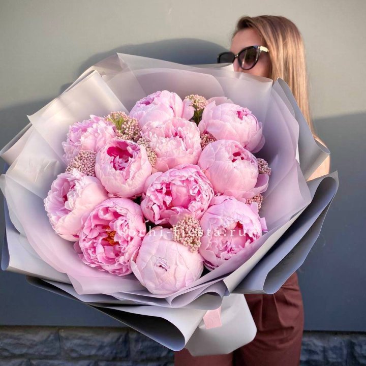 Букет с пионами "Стайл" в Астрахани