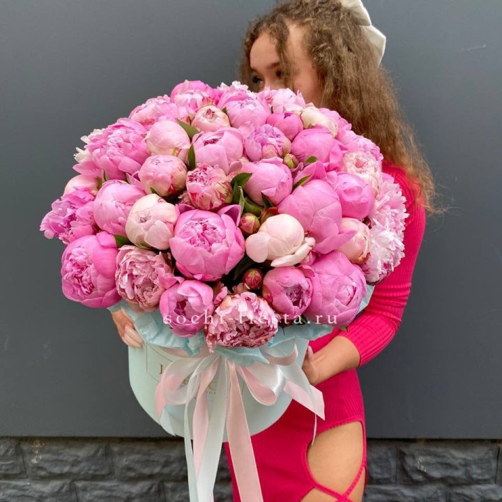 51 пион в цилиндре в Астрахани