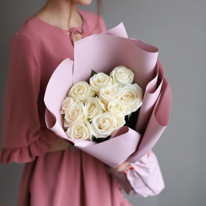 11 белых роз в Астрахани