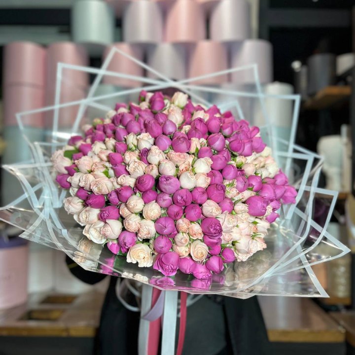 101 кустовая пионовидная роза в Астрахани