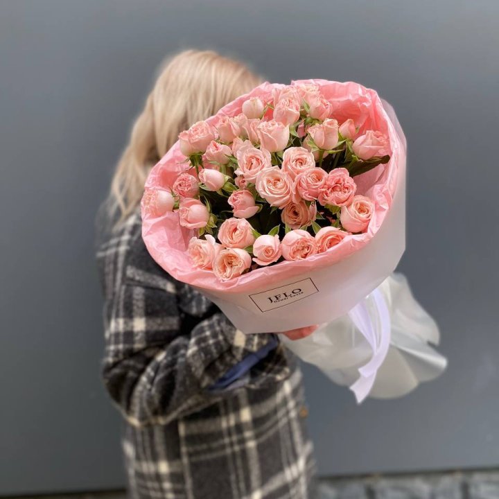 11 роз бомбастик в Астрахани