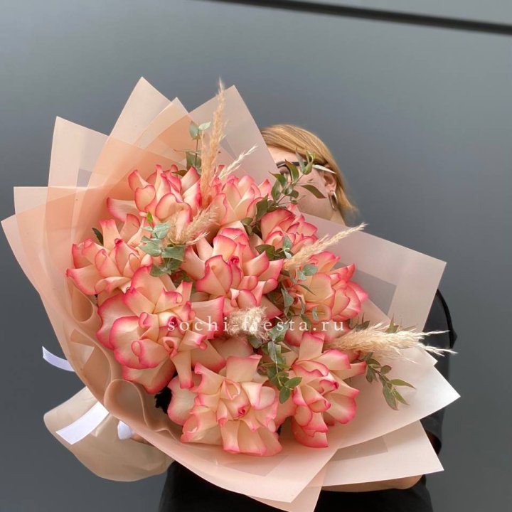 9 Французских роз Джумилия  в Астрахани