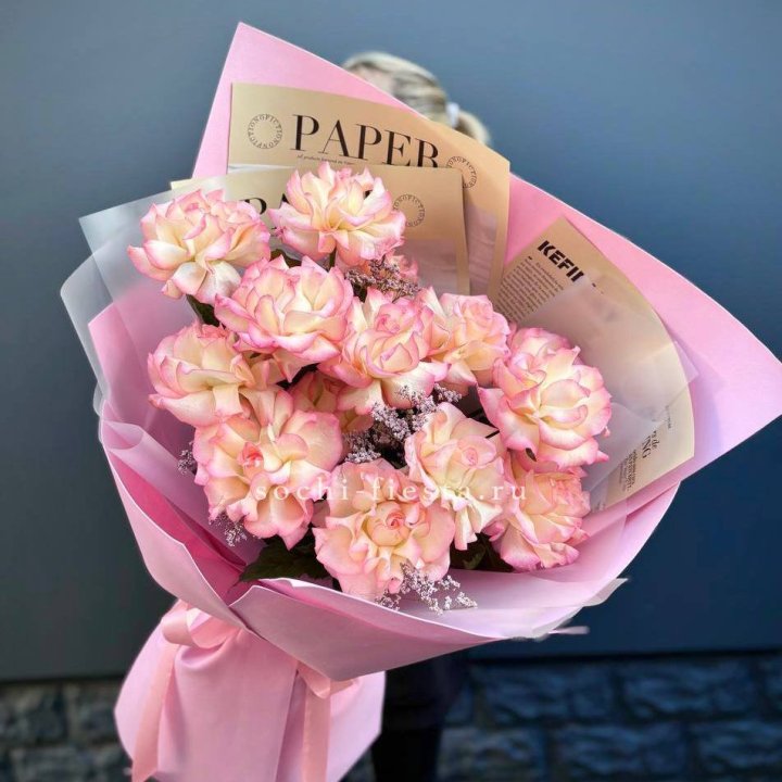 15 французских роз "Джумилия" в Астрахани