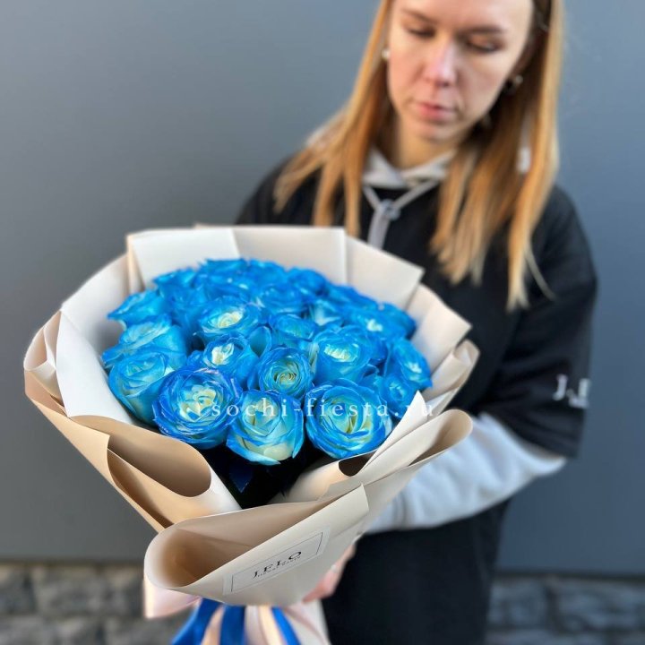 Букет синих роз блю логан в Астрахани
