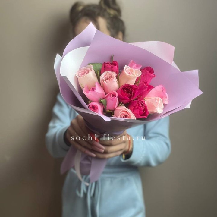 Букет из 15 роз Микс (Кения) в Астрахани