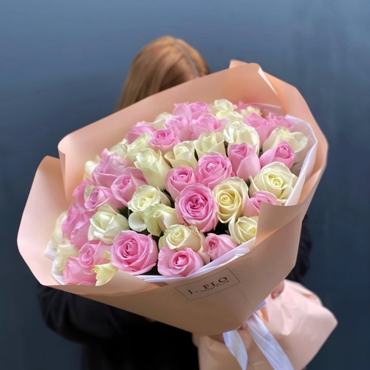 55 роз микс нежности в Астрахани