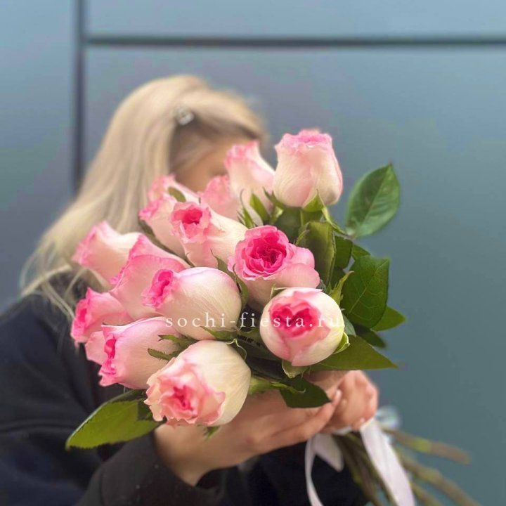 15 роз Мандала в Астрахани