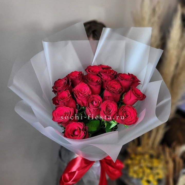 17 красных роз "Нет времени ждать" в Астрахани
