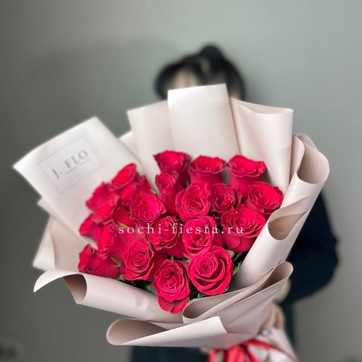 21 красная роза  в Астрахани