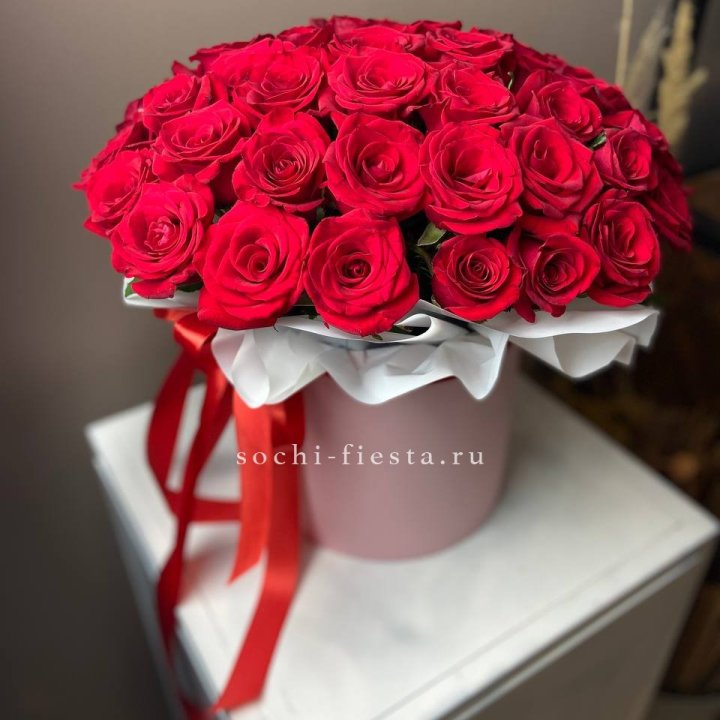 Красные розы 51шт  в коробке в Астрахани
