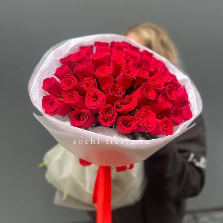 55 красных роз "Амелия" в Астрахани