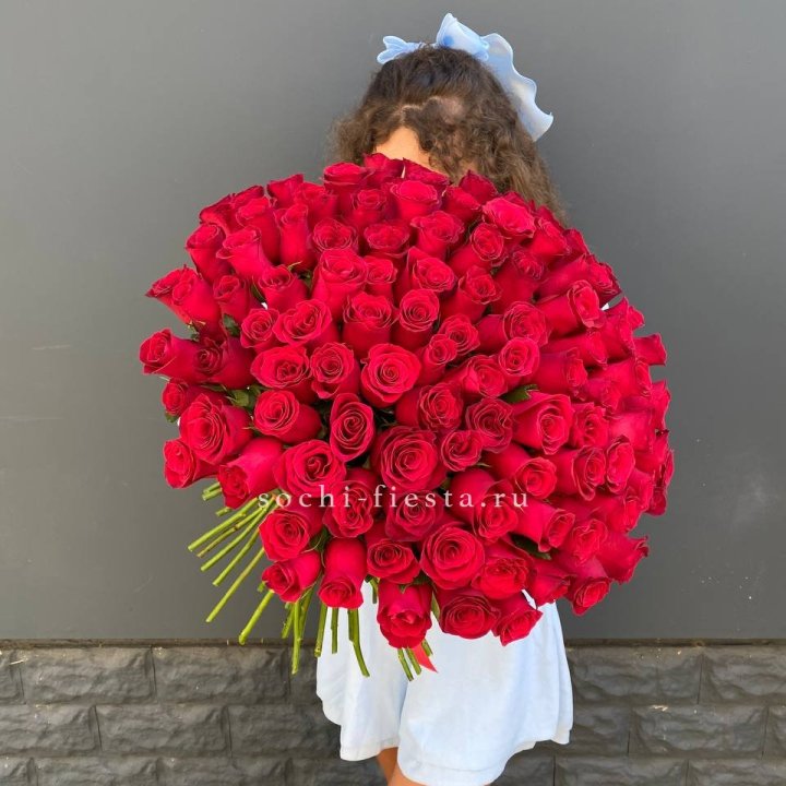 101 красная роза в Астрахани