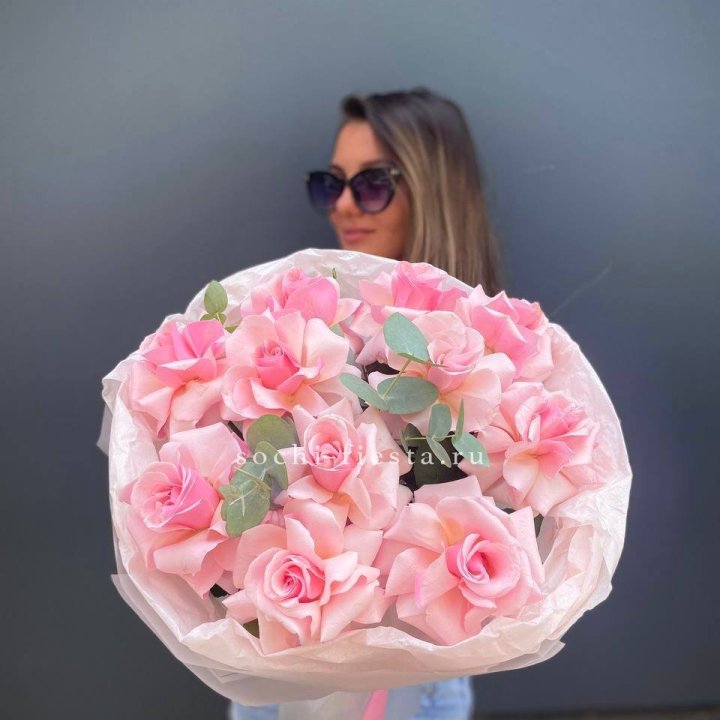 Букет роз "Минифу" в Астрахани