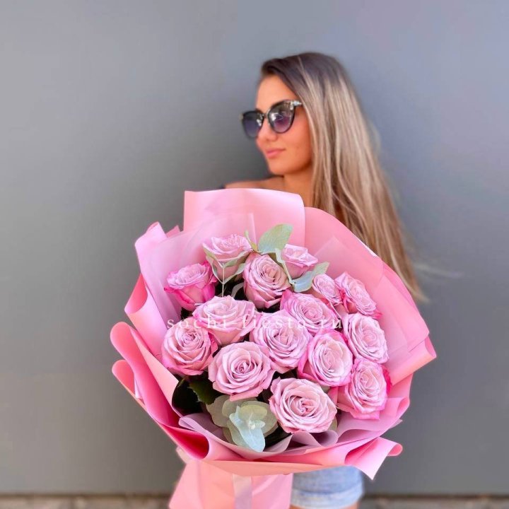 Букет розовых роз 2 в Астрахани
