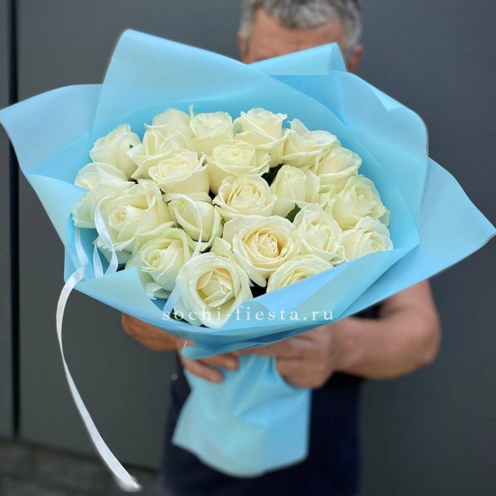 21 белая роза в Астрахани