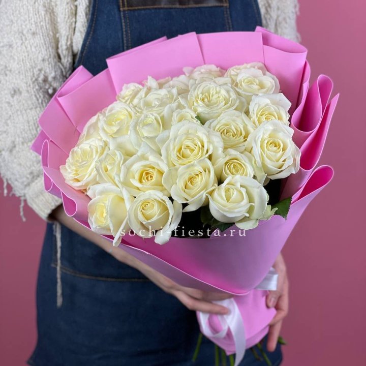 25 белых роз в Астрахани