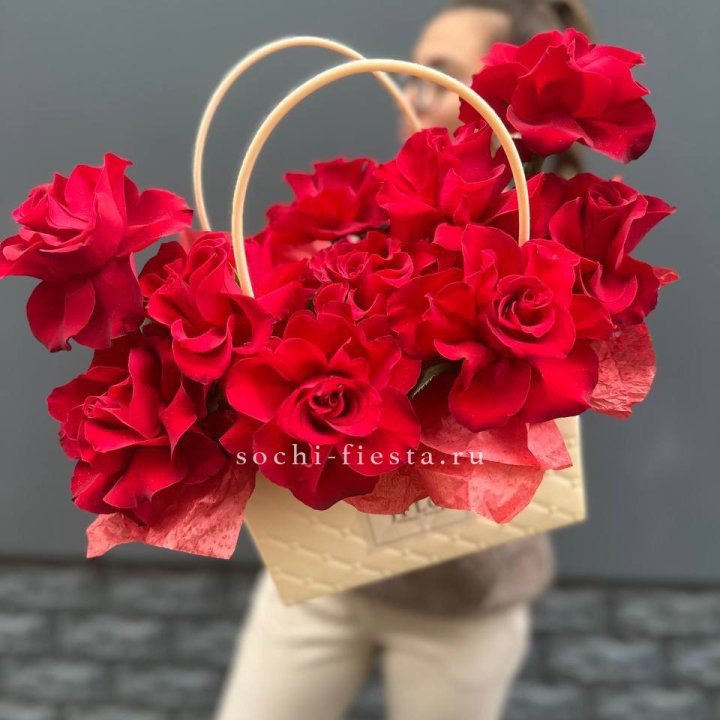 Французские розы в сумочке в Астрахани