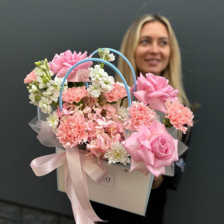 Сумочка "Бал цветов" в Астрахани