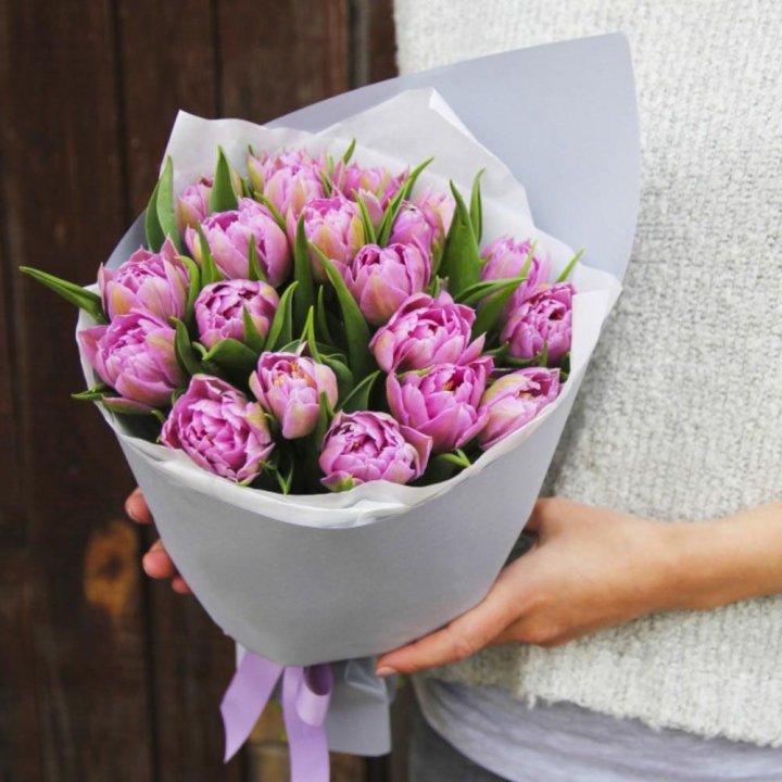 Букет пионовидных тюльпанов в Астрахани
