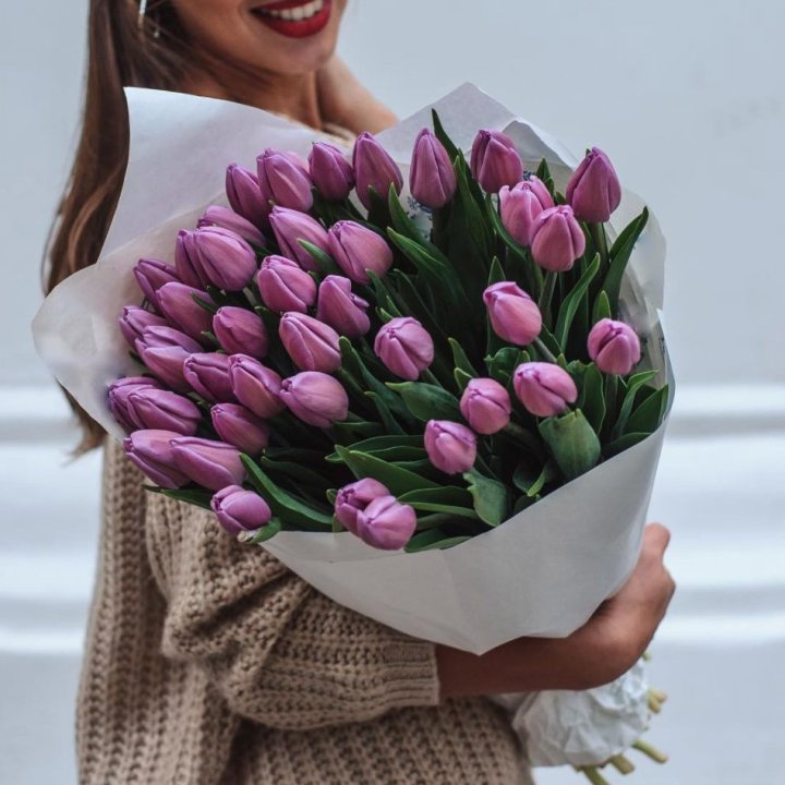 39 сиреневых тюльпанов в Астрахани