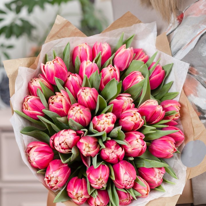 Букет пионовидных тюльпанов в Астрахани